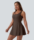 Robe de sport mini 2-en-1 SoftlyZero™ Airy col U poches effet frais InstantCool danse bonnets E-G, accès facile Easy Peasy