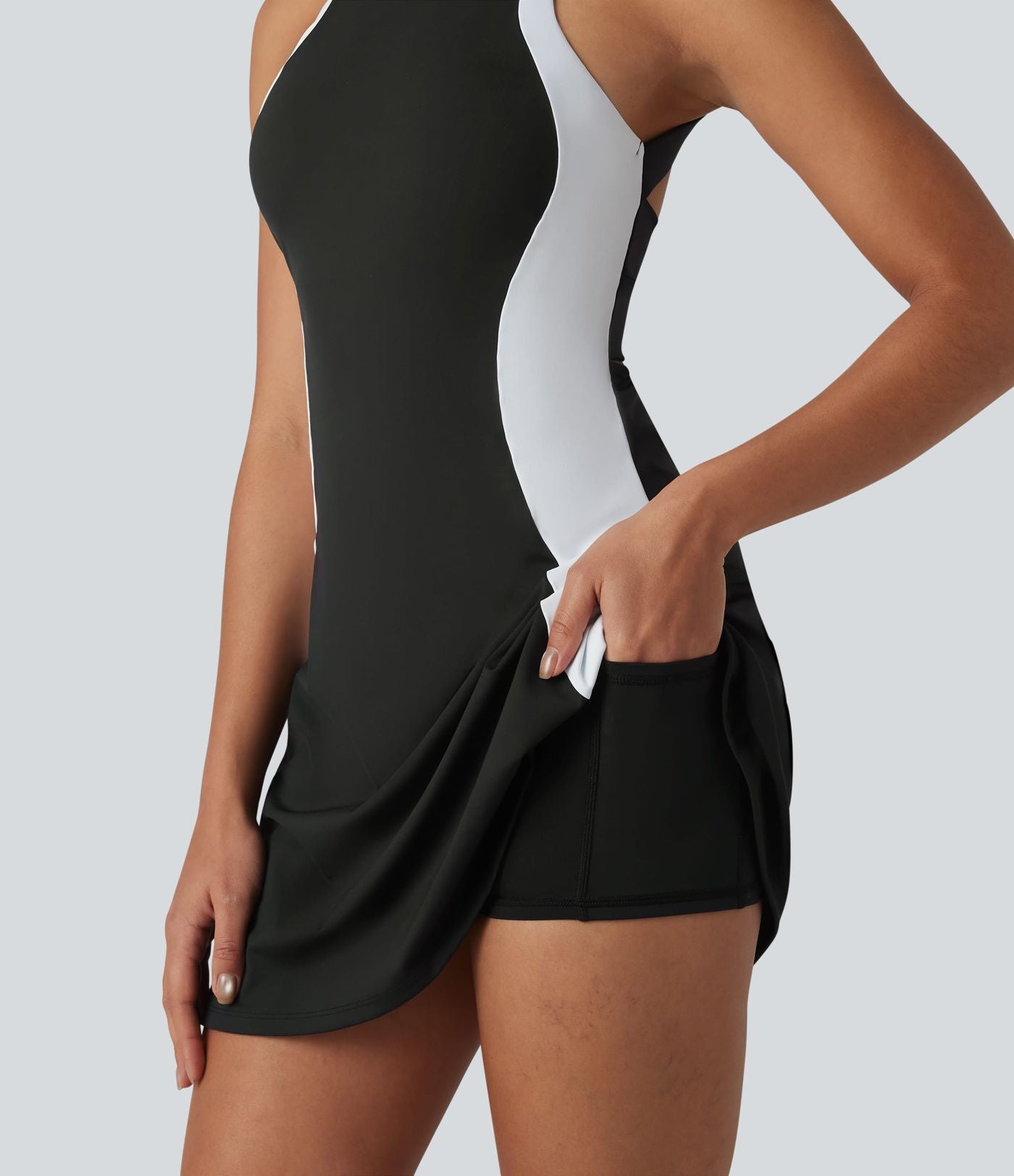 Robe de tennis courte 2-en-1 SoftlyZero™ Airy effet frais InstantCool avec brassière intégrée, color block et poches, accès facile Easy Peasy, protection solaire UPF50+