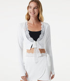 Haut yoga crop top SoftlyZero™ Plush à manches longues avec passe-pouces, nœud devant et dentelle contrastée