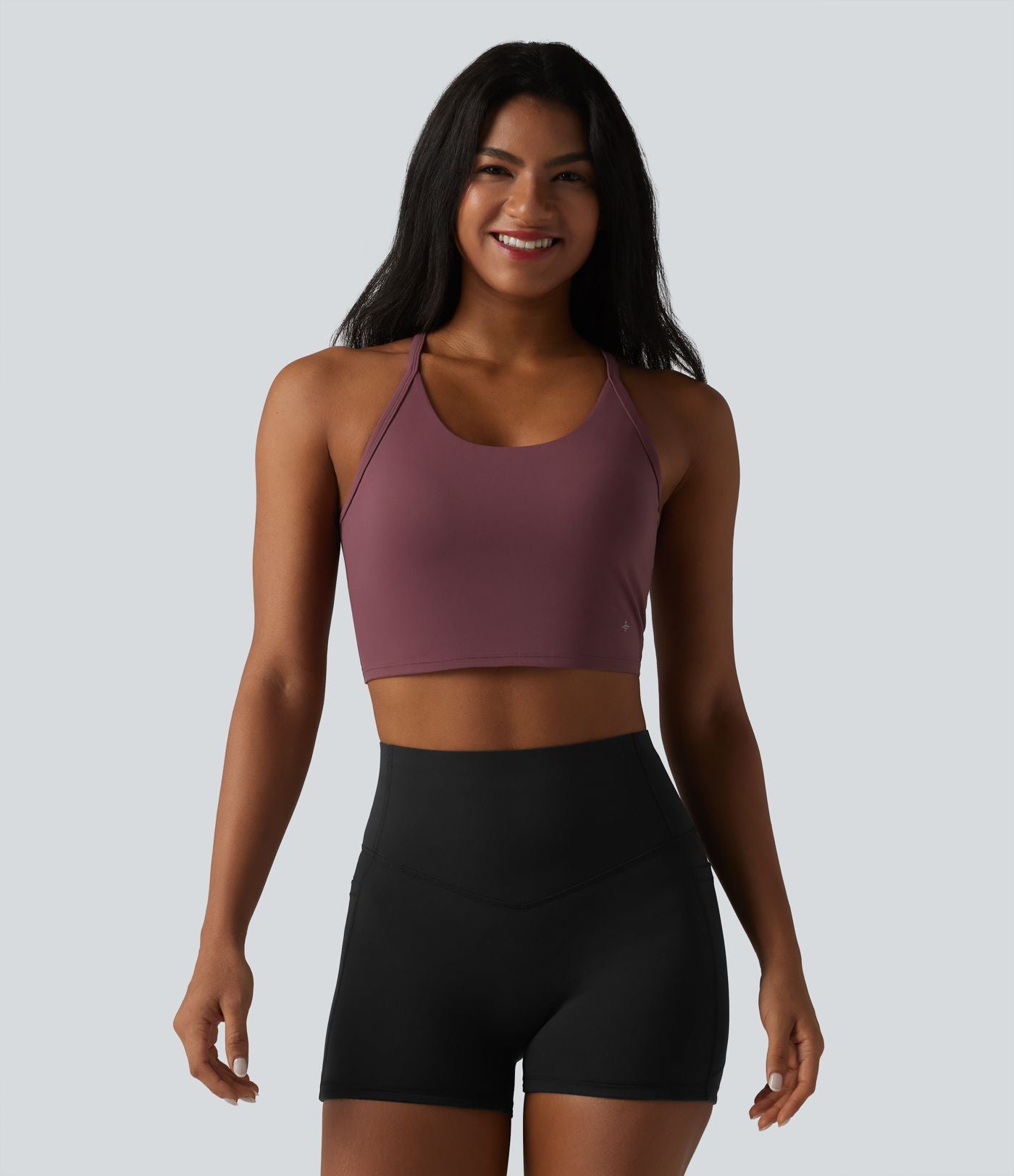 Débardeur de yoga SoftlyZero™ en peluche douce, dos torsadé découpé, col en U et soutien-gorge intégré