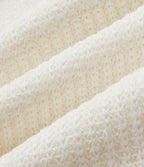 Robe mini sans manches à col rond avec découpes