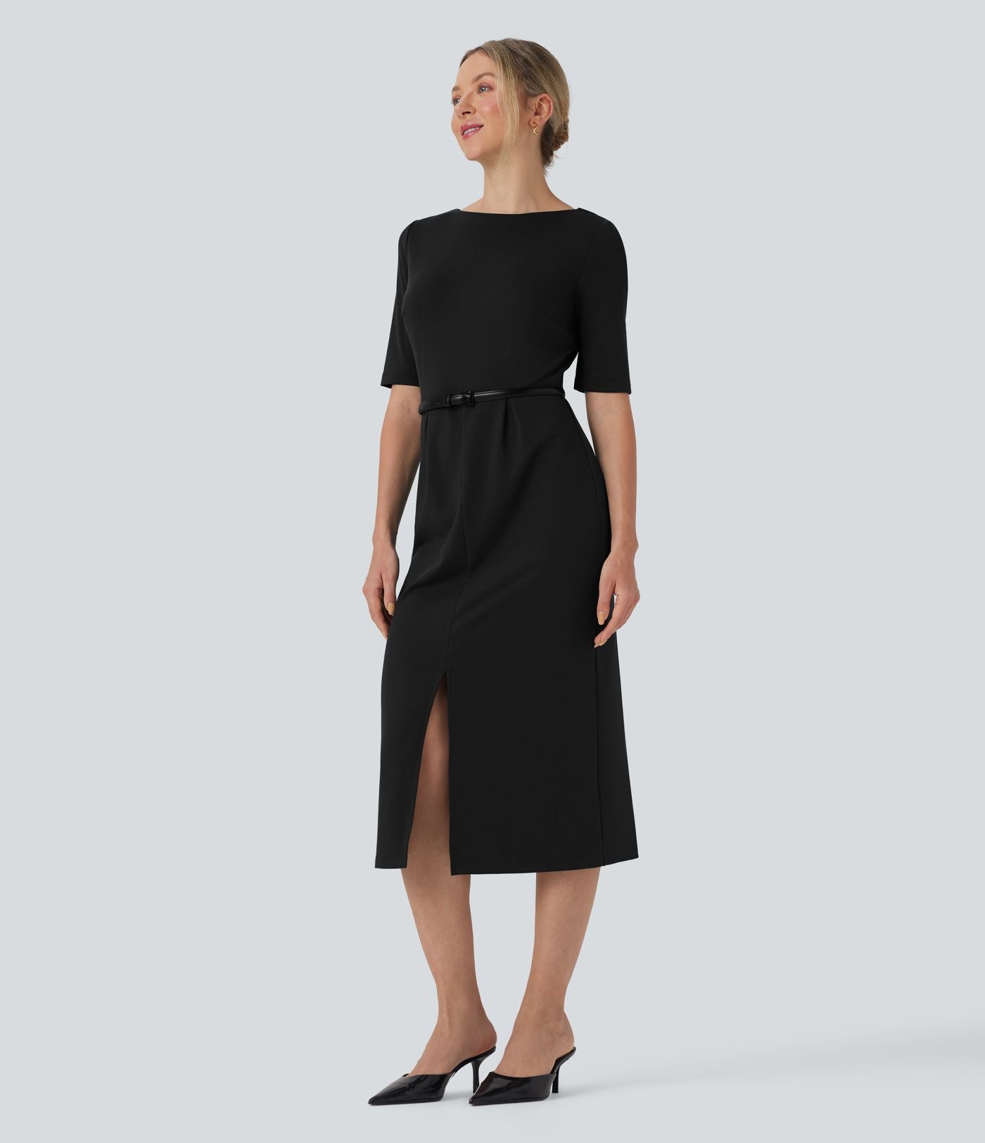 Robe tailleur décolleté arrondi manches courtes avec fente