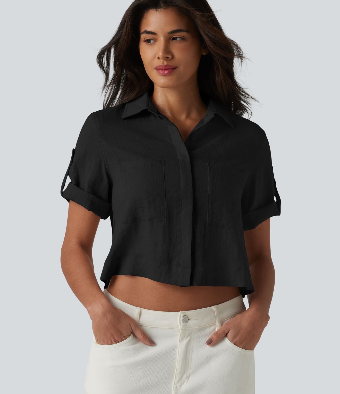 Chemise courte col classique manches courtes retroussées en mélange lin avec poches