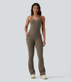 Combinaison de sport Halara UltraSculpt™ dos nu torsadé, effet ventre plat et fessier galbé, coupe bootcut, avec poches — Édition Easy Peasy