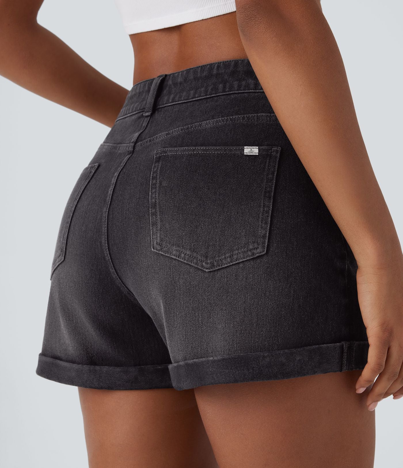 Short 7,5 cm décontracté en jean extensible Halara Flex™ taille moyenne avec boutons, zip et multiples poches