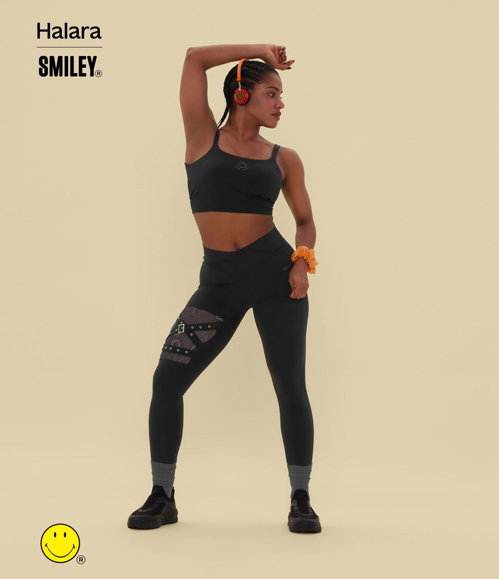 Débardeur de yoga cropped Halara X Smiley® Halara UltraSculpt™ à doubles bretelles dos torsadé ouvert