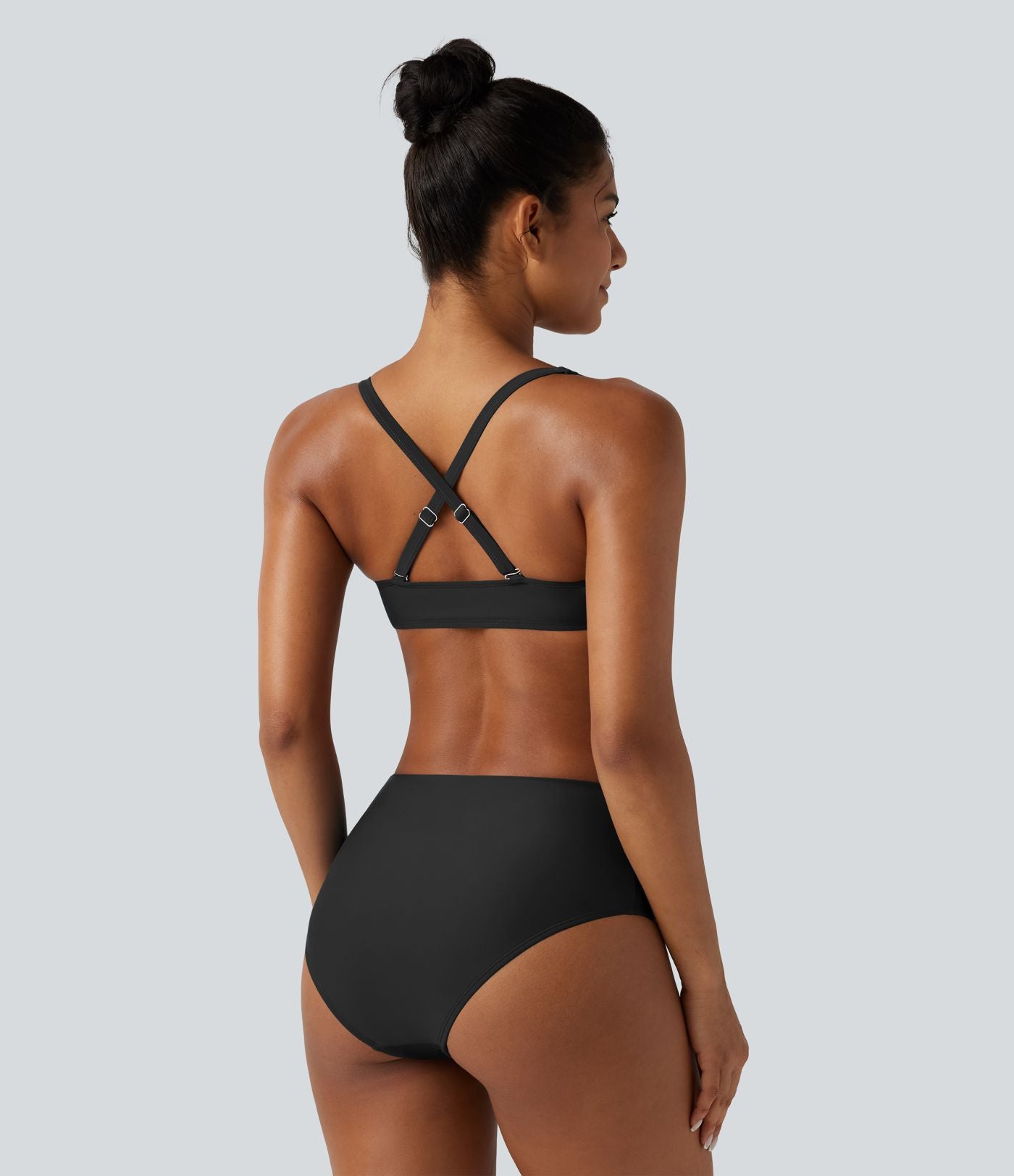 Ensemble bikini push-up gainant avec bretelles ajustables, design torsadé, fronces et brassière intégrée