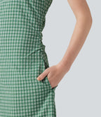 Robe mini casual sans manches col bateau à carreaux vichy, avec poches