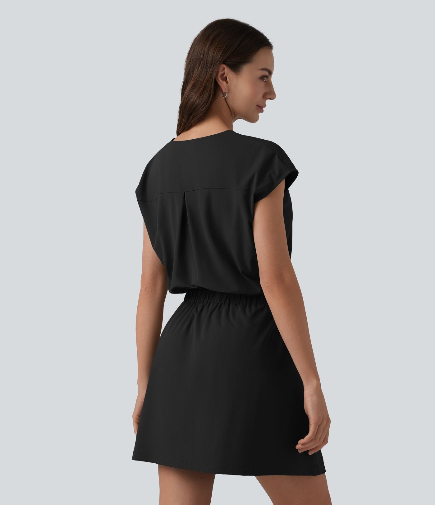Robe col V manches courtes à découpes en popeline extensible avec poches