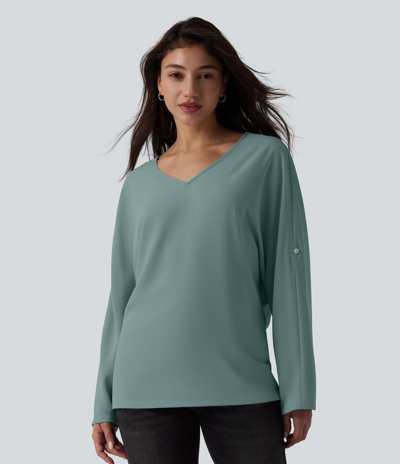 Blouse esprit bureau défroissage facile, col V et manches longues
