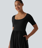 Combinaison décontractée SoftlyZero™ Airy effet frais InstantCool à manches courtes, col rond échancré et brassière intégrée avec poches, accès facile Easy Peasy