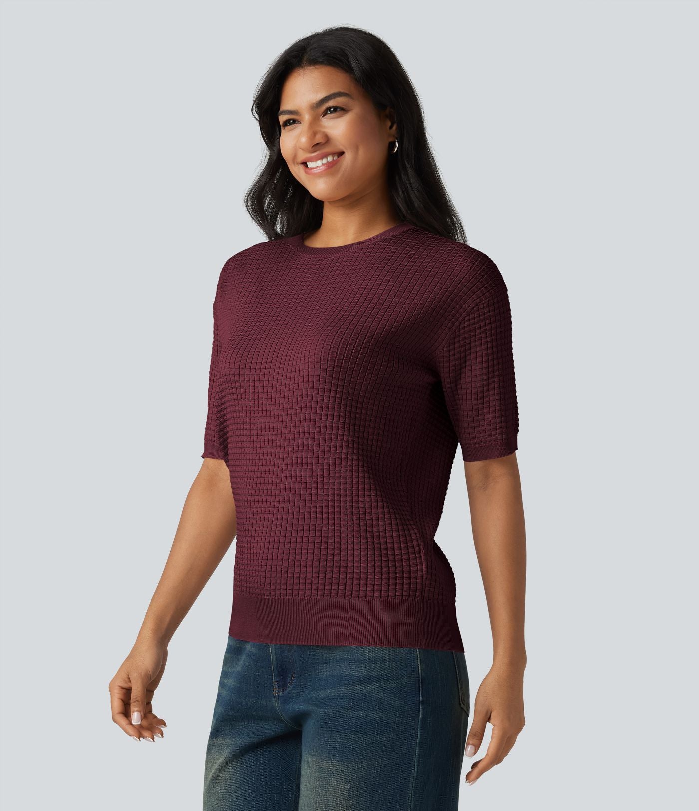 Pull col rond manches courtes en tissu gaufré