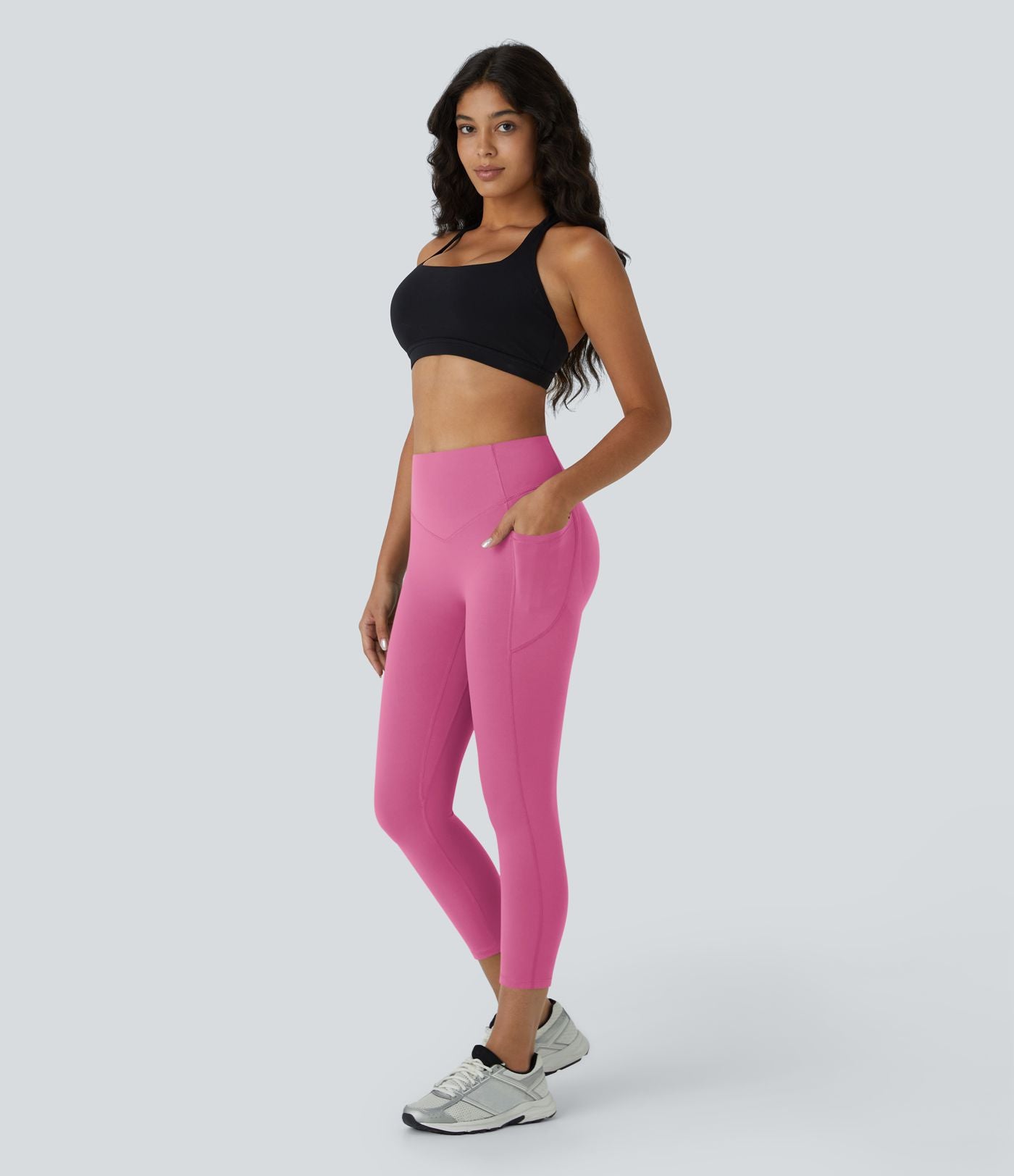 Legging corsaire d'entraînement gainant galbant taille haute avec effet scrunch et poches Halara UltraSculpt™