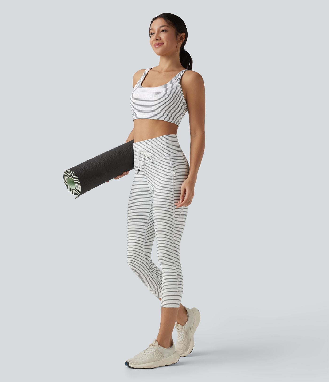 Legging corsaire de yoga taille haute à rayures avec cordon de serrage et poches