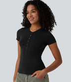 T-shirt Halara décontracté en jersey de coton, col Henley, manches courtes, coupe ultra-ajustée