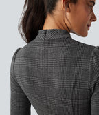 Robe courte col montant manches longues pied-de-poule carreaux