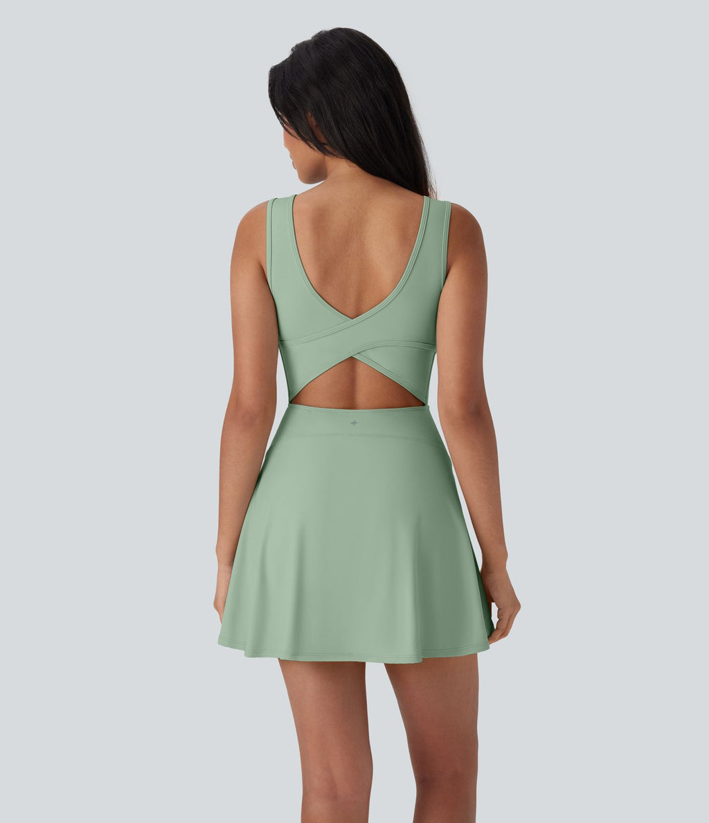 Robe SoftlyZero™ Airy de danse mini 2-en-1 dos nu, col U, bretelles croisées, poches latérales et effet frais InstantCool, accès facile Easy Peasy