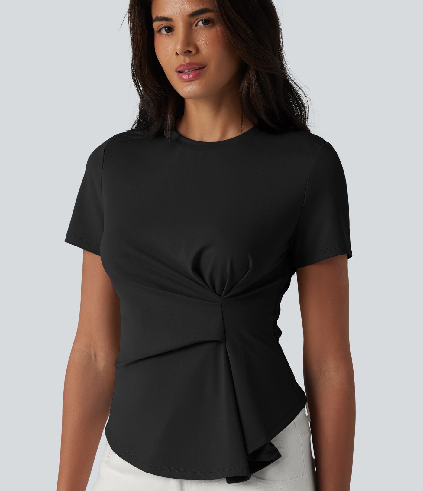 T-shirt décontracté col rond manches courtes froncé ourlet asymétrique