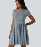 Robe casual mini fluide col rond à manches courtes avec mesh contrasté