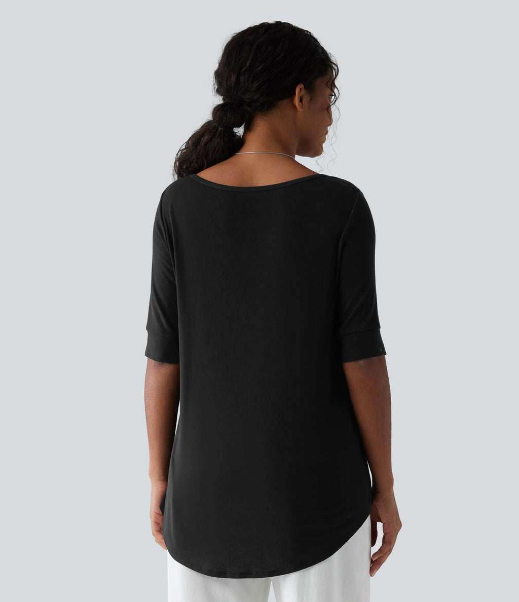 T-shirt décontracté long en maille côtelée col rond échancré, manches mi-longues et ourlet courbe