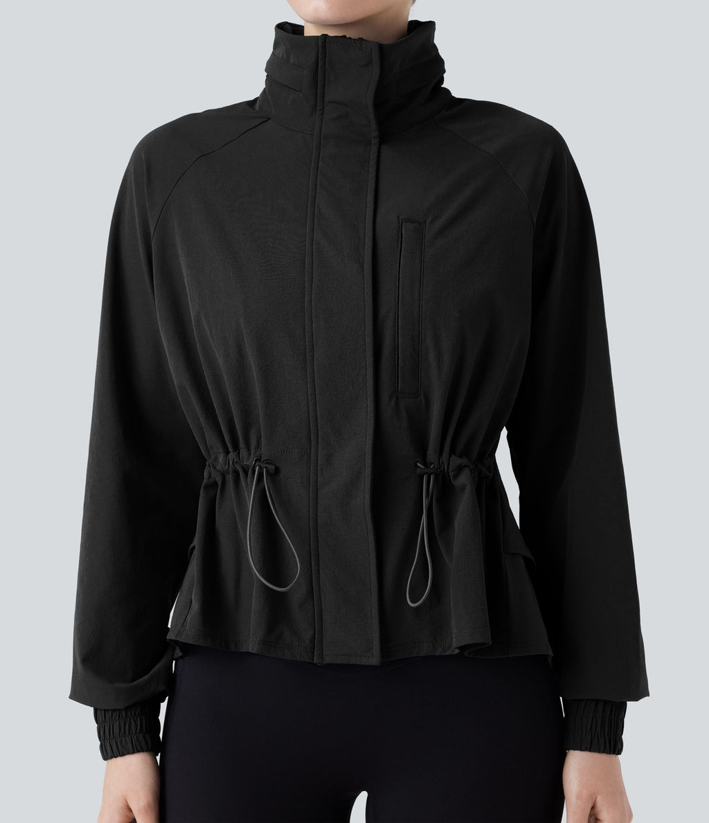 Veste cape d'entraînement à capuche amovible avec cordon de serrage, mesh contrastant et ourlet à volants avec poche