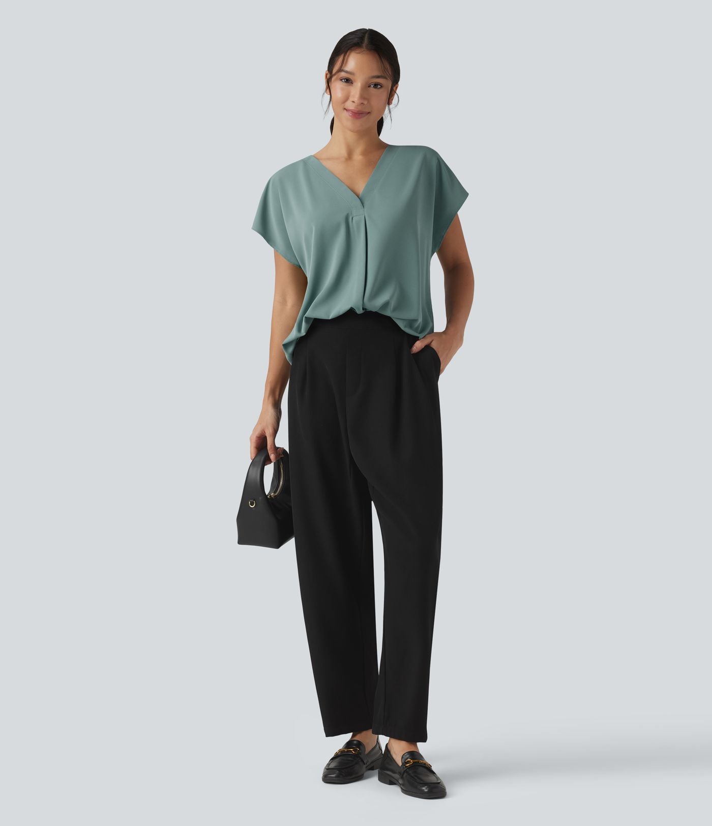 Blouse esprit bureau oversize défroissage facile, col V et manches courtes