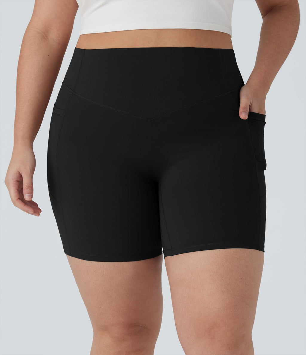 Short cycliste 17,5 cm d'entraînement gainant galbant taille haute grande taille avec effet scrunch et poches Halara UltraSculpt™