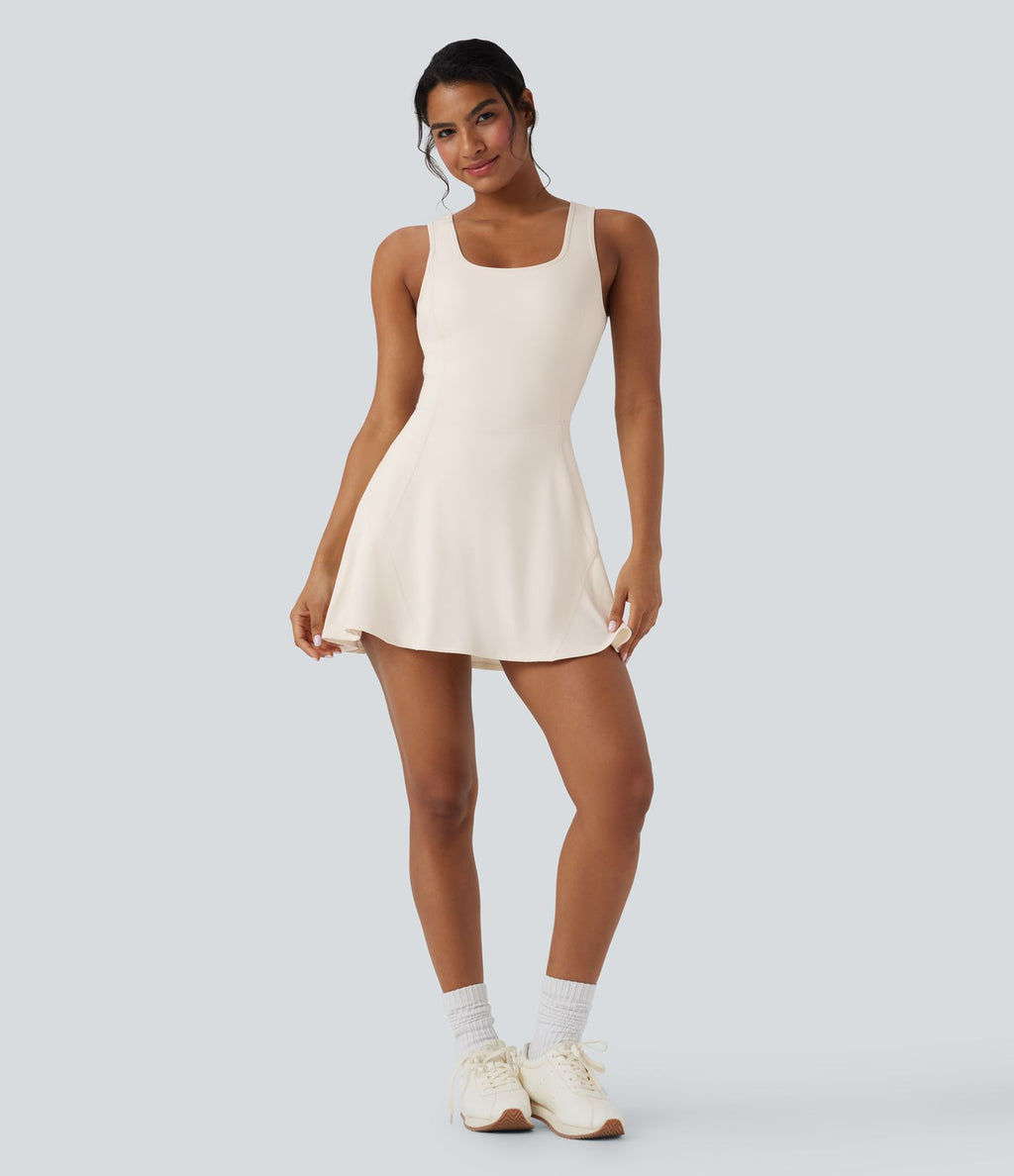 Robe SoftlyZero™ Airy de danse mini 2-en-1 dos nu, col U, bretelles croisées, poches latérales et effet frais InstantCool, accès facile Easy Peasy