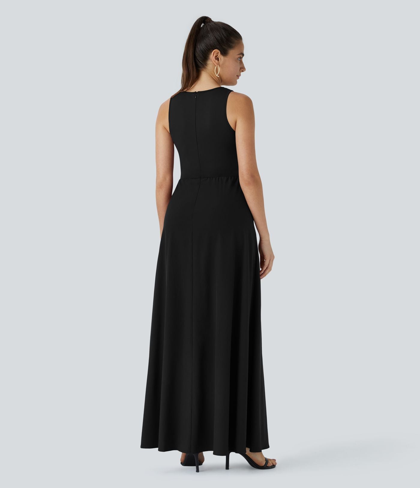 Combinaison Breezeful™ à séchage rapide pour demoiselles d'honneur et invitées de mariage, sans manches, avec fermeture éclair, poches latérales et détails contrastés