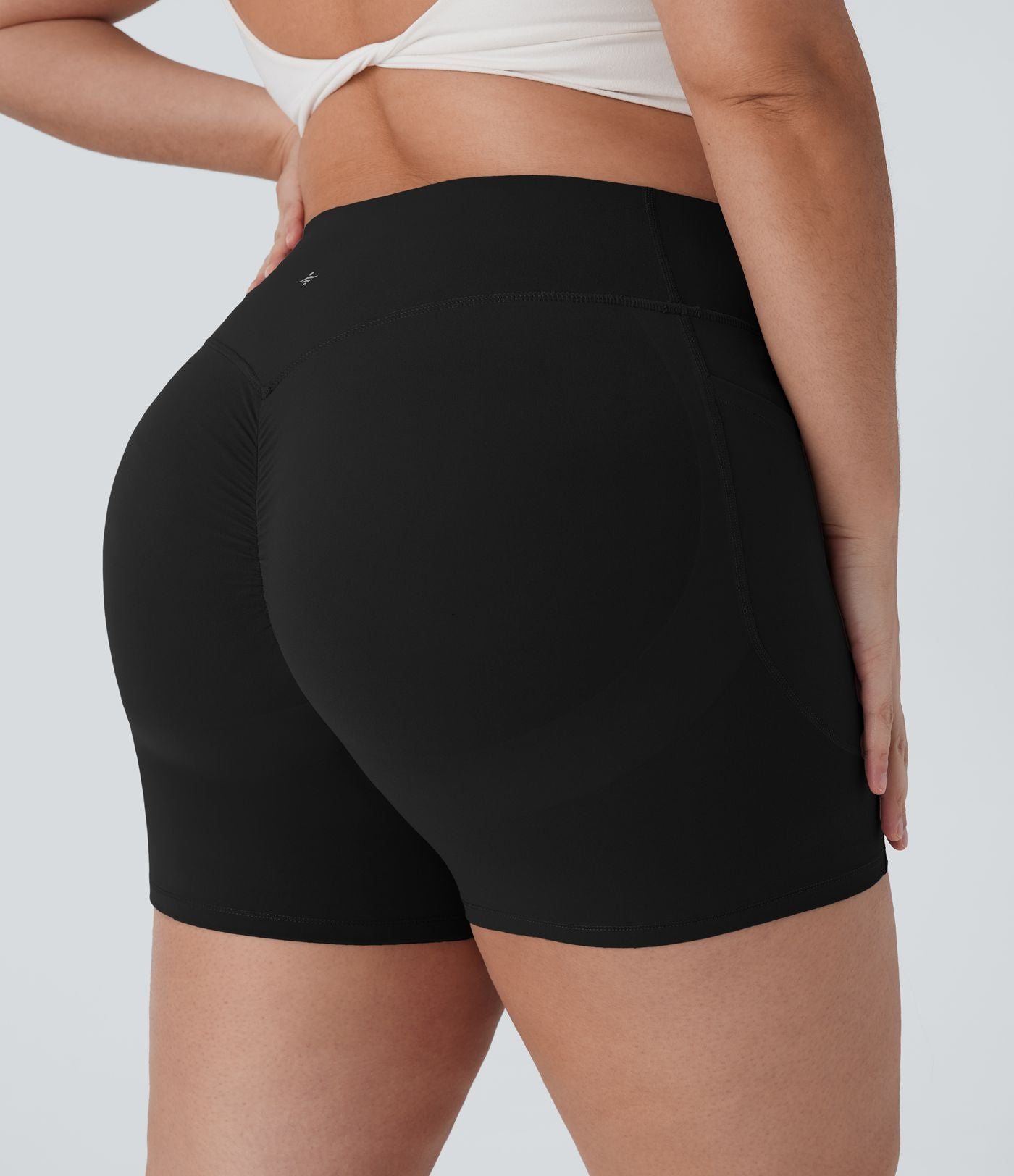 Short cycliste 7,5 cm d'entraînement gainant taille haute avec poches Halara UltraSculpt™