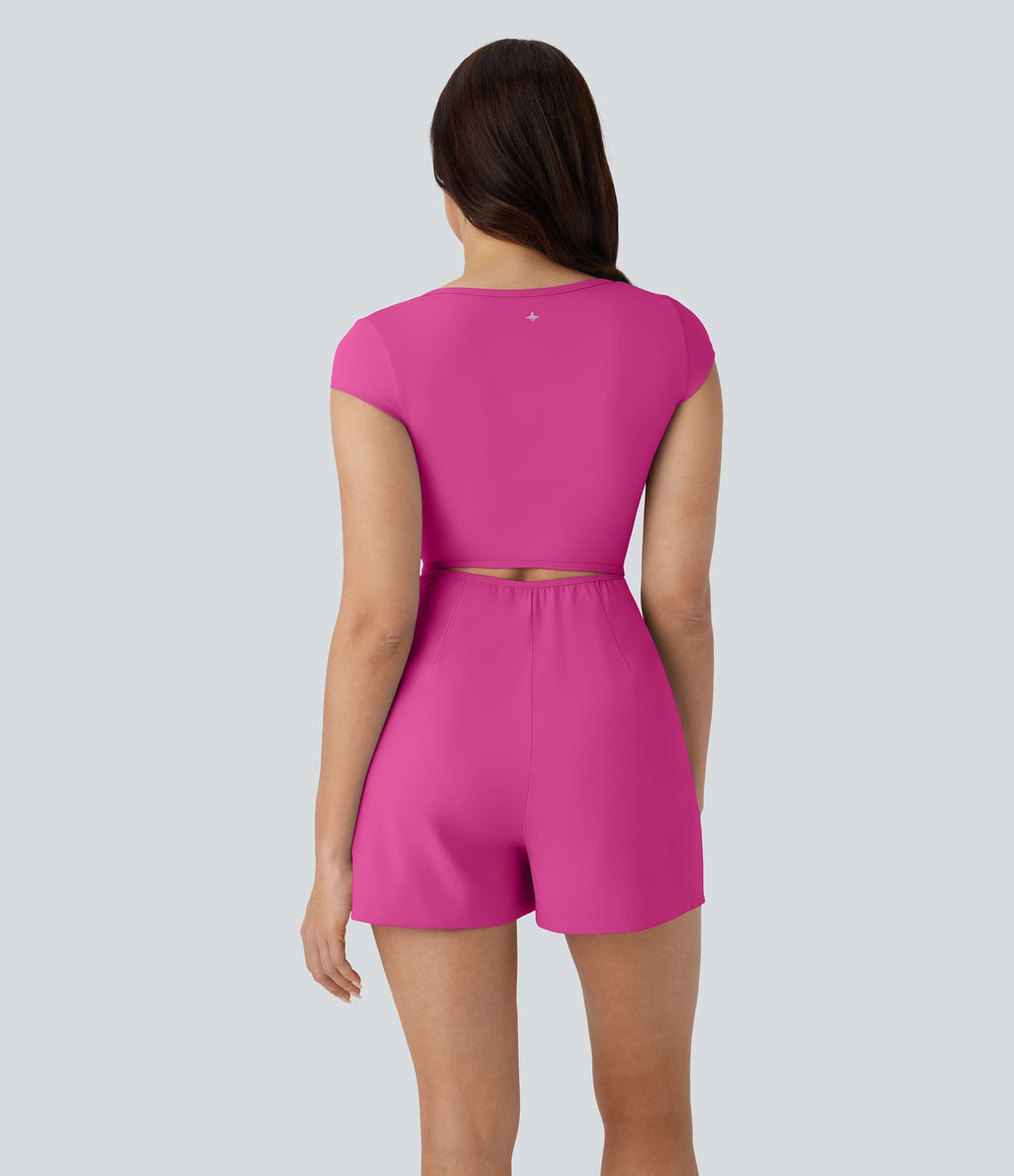 Combinaison de yoga Softlyzero™ Airy avec col U, manches courtes et poches latérales - Édition Easy Peasy