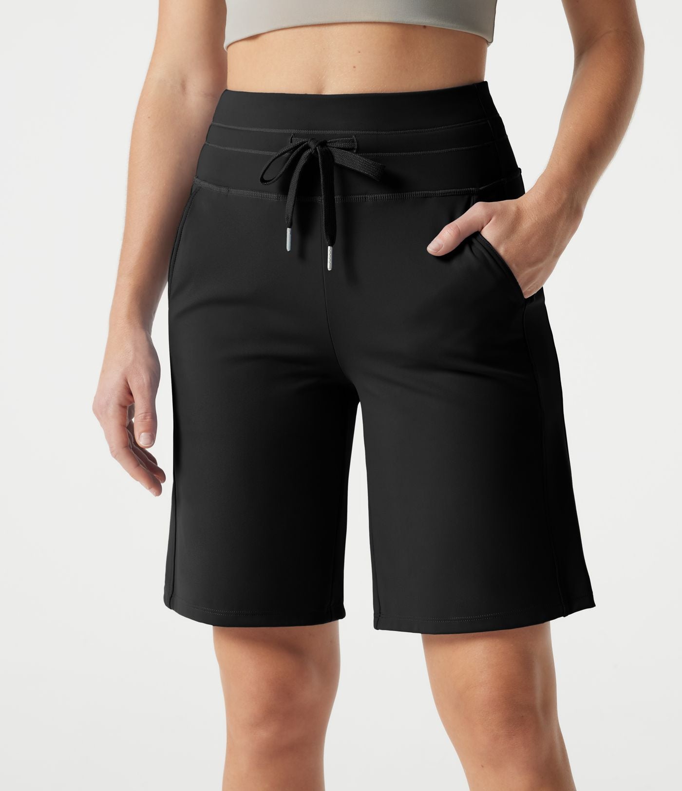 Short de sport SoftlyZero™ en peluche, taille haute, à cordon de serrage et poches