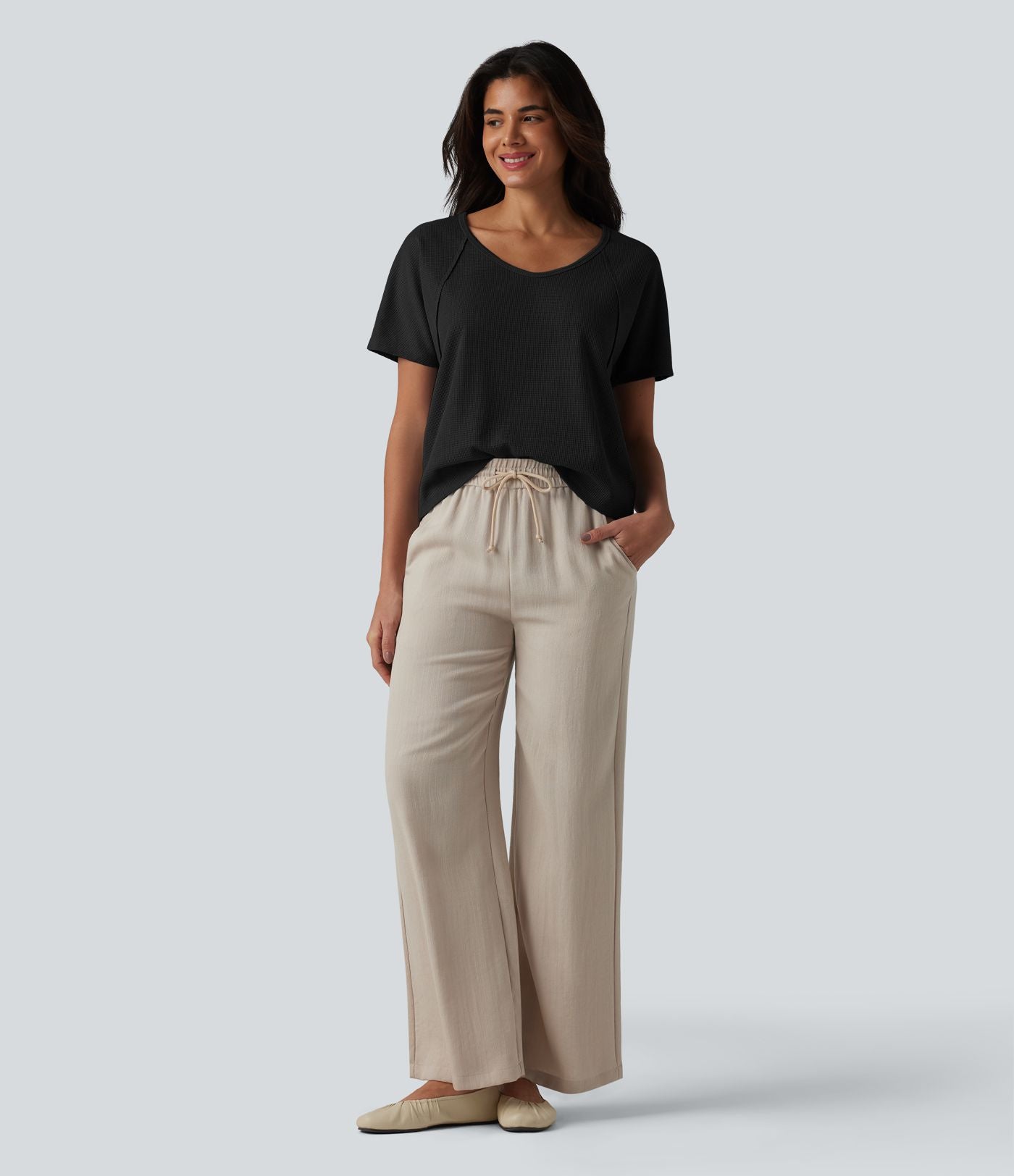 T-shirt casual en tissu gaufré à encolure cœur et manches courtes