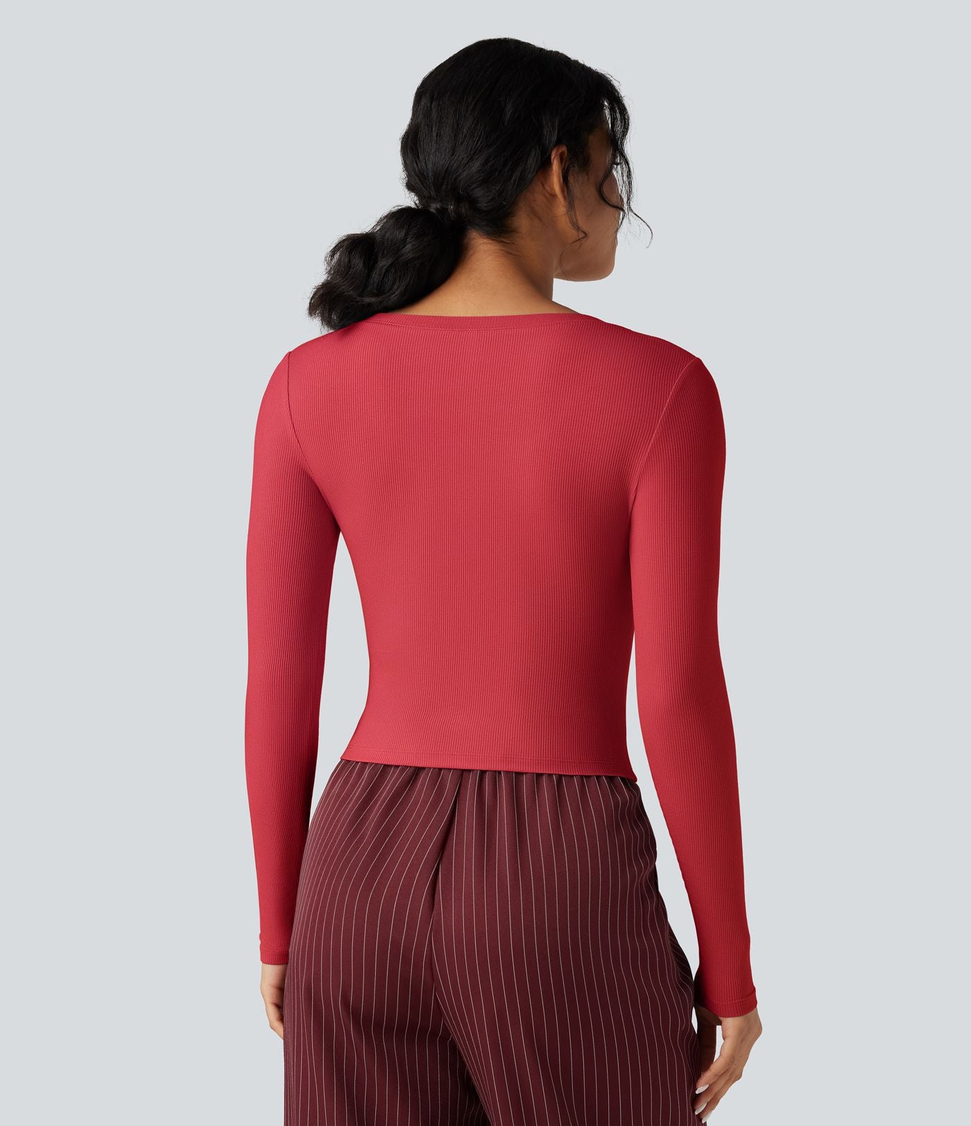 T-shirt tailleur côtelé court col V manches longues