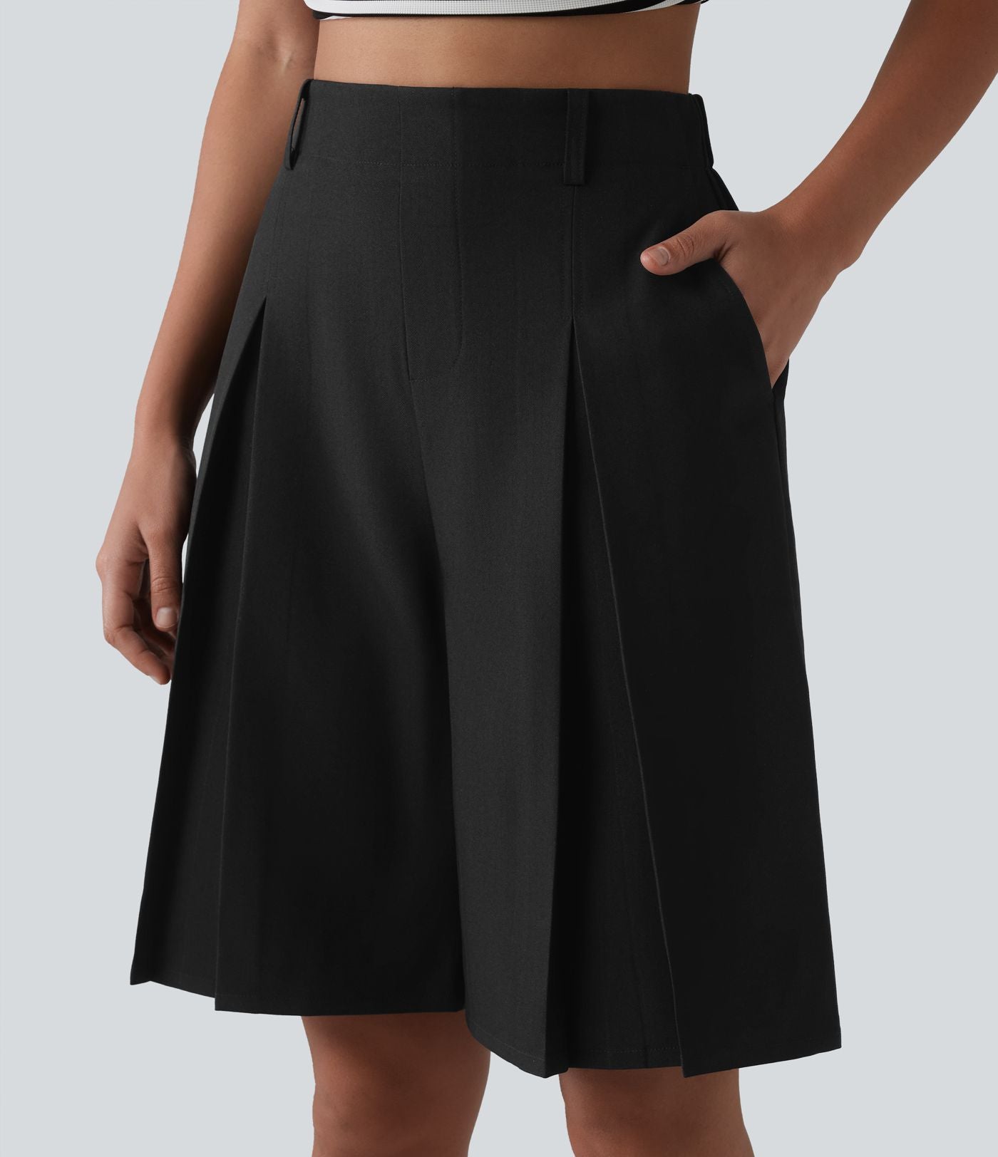 Bermuda ample infroissable taille haute plissé aspect lin avec fermeture éclair invisible et poches