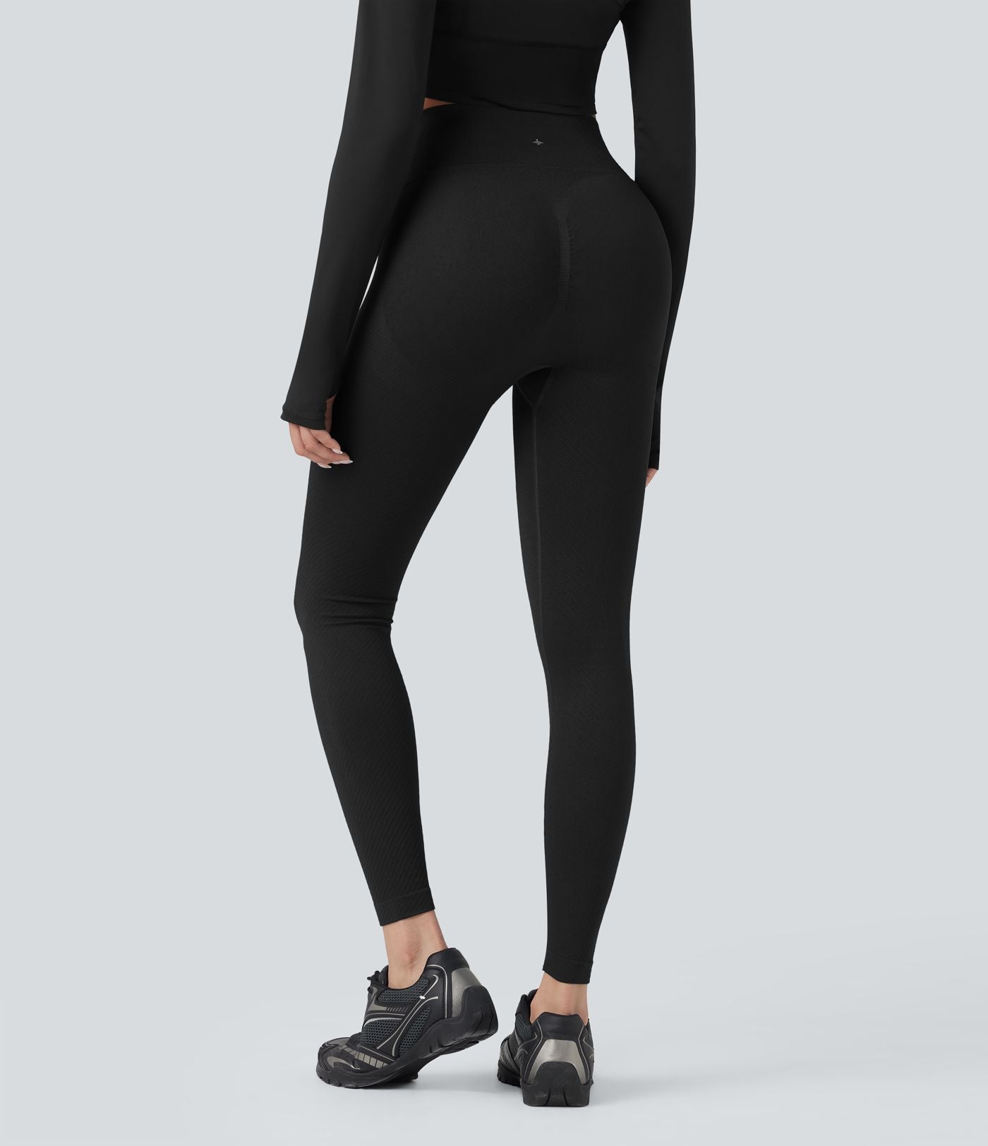 Legging yoga 7/8 gainant effet push-up taille haute sans couture OneForm Seamless Flow