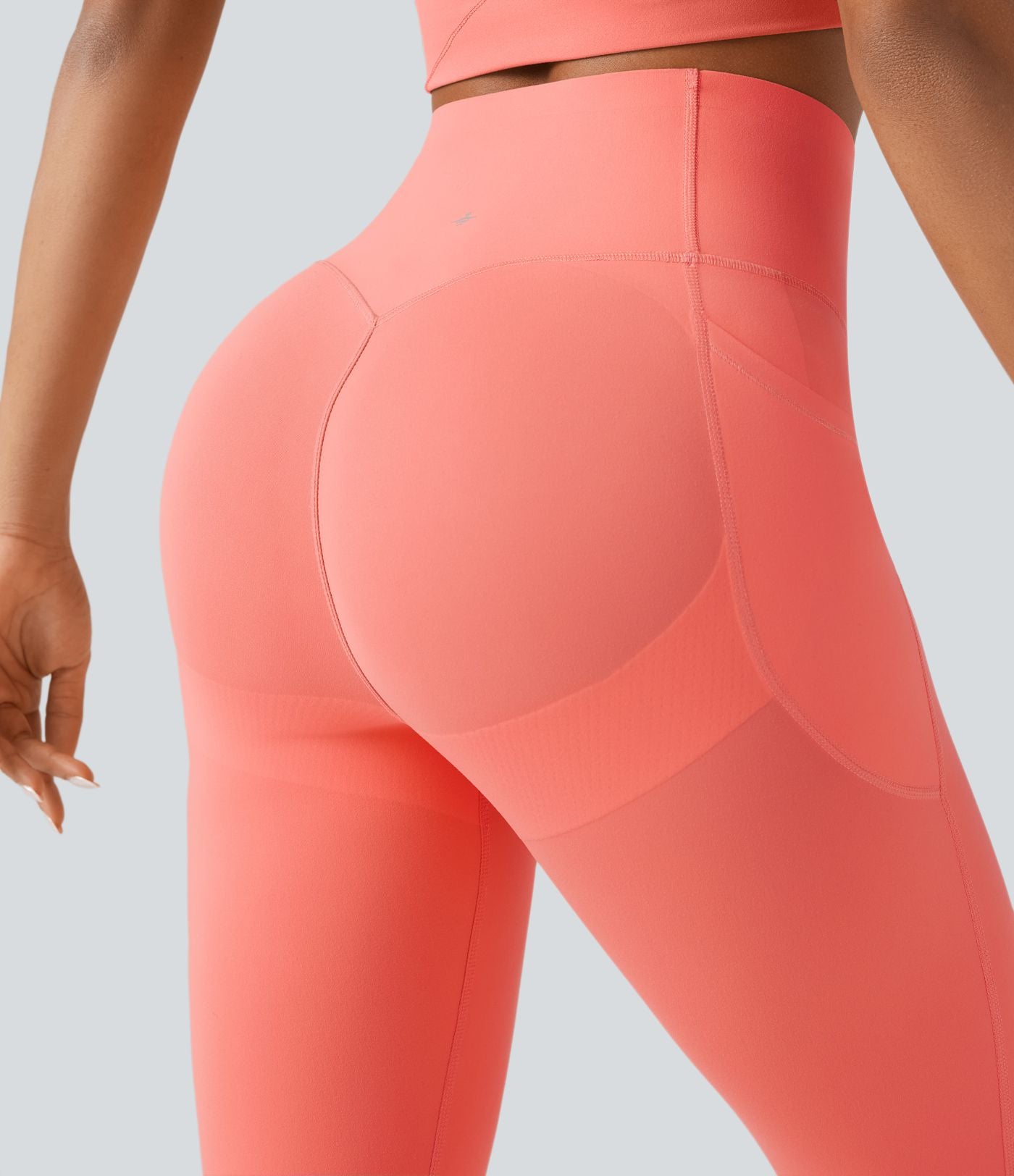 Legging d'entraînement gainant galbant taille haute avec poches Halara UltraSculpt™