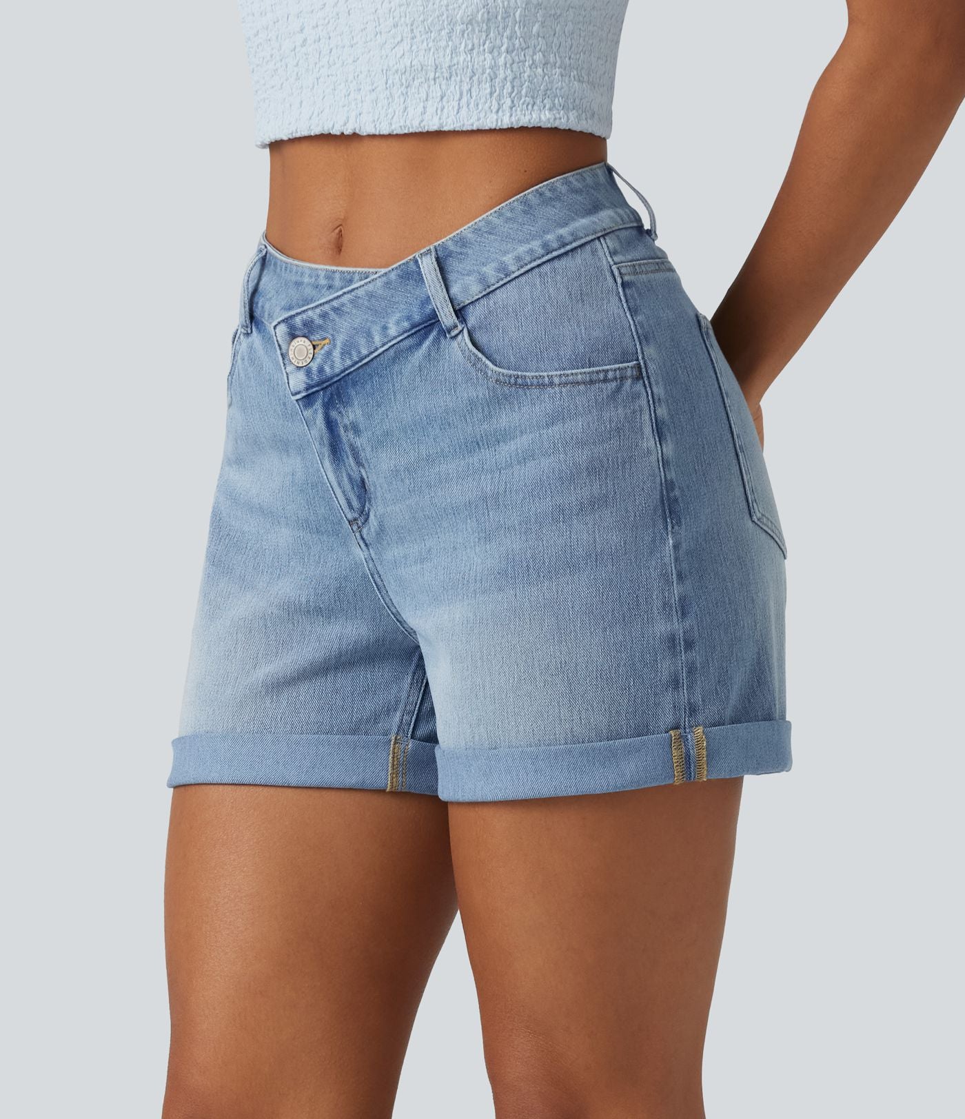 Short denim décontracté Halara Flex™ asymétrique délavé taille haute ourlet roulotté avec poches