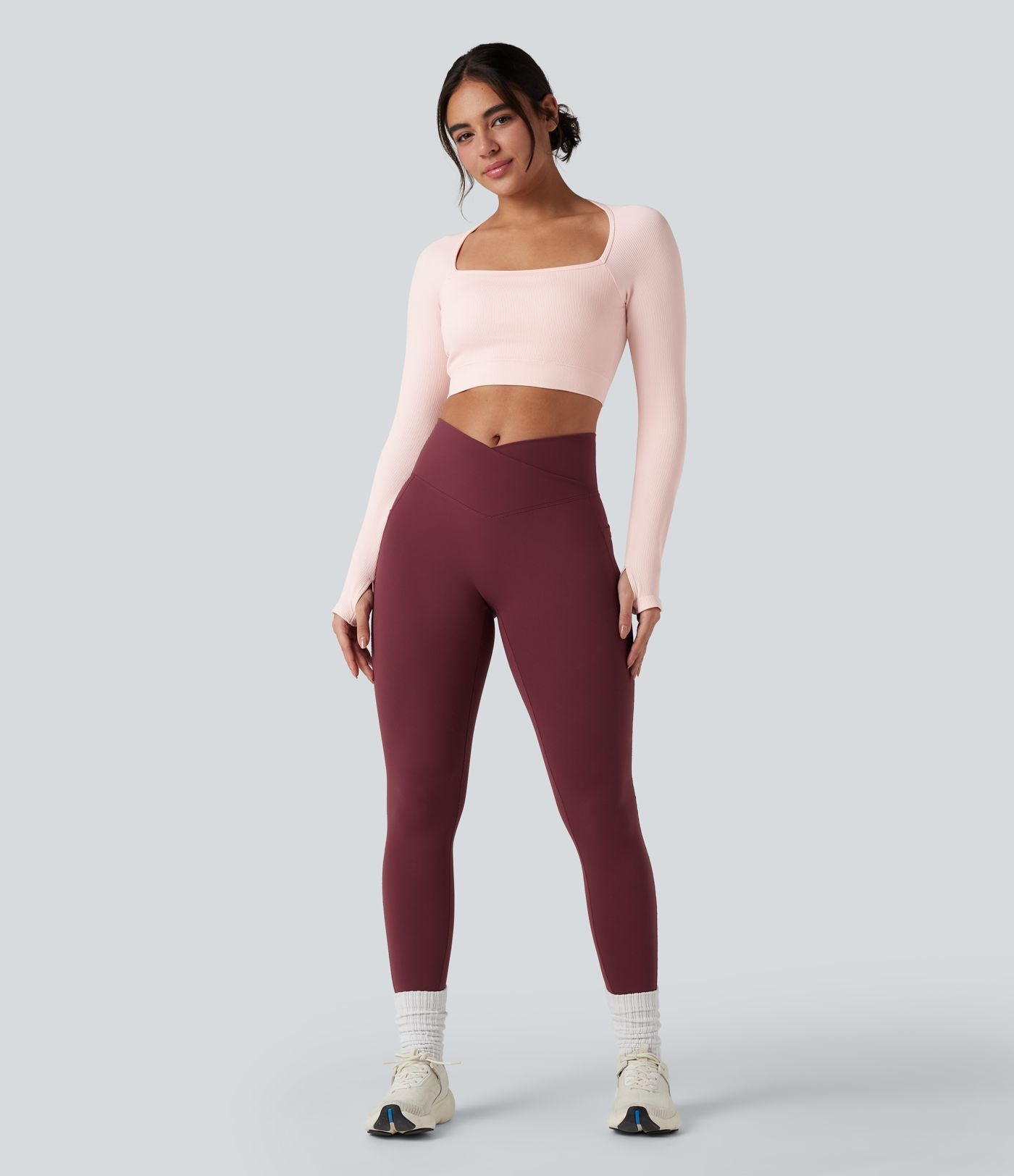 Haut de sport yoga court à manches longues avec passants pouces sans couture Seamless Flow