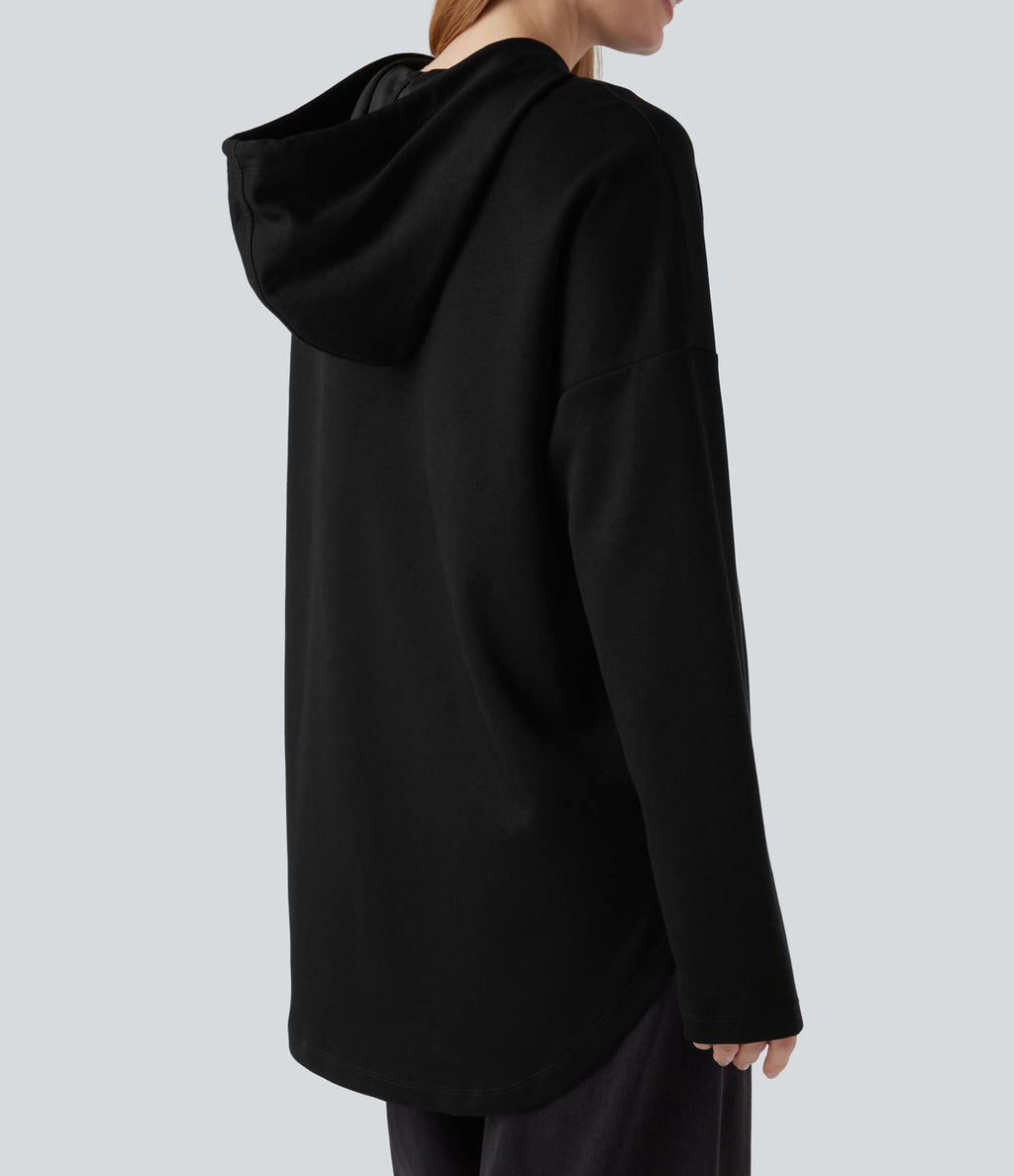 Sweat-shirt à capuche avec cordon de serrage à manches longues et ourlet arrondi avec poche