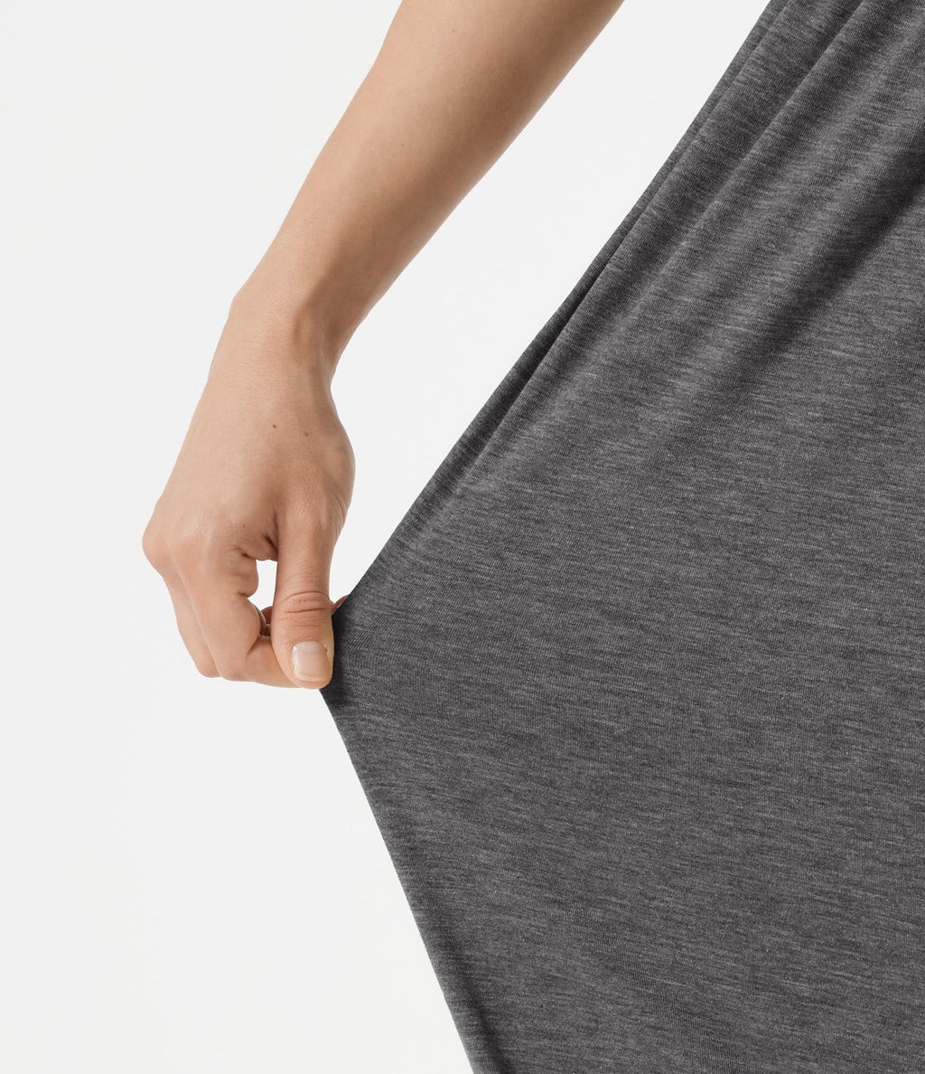 Combinaison jogging décontractée chinée à bretelles réglables, soutien-gorge intégré froncé et poches - Édition Easy Peasy