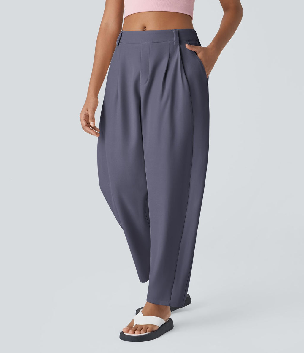 Pantalon tailleur ample, taille moyenne, coupe barrel, à poches