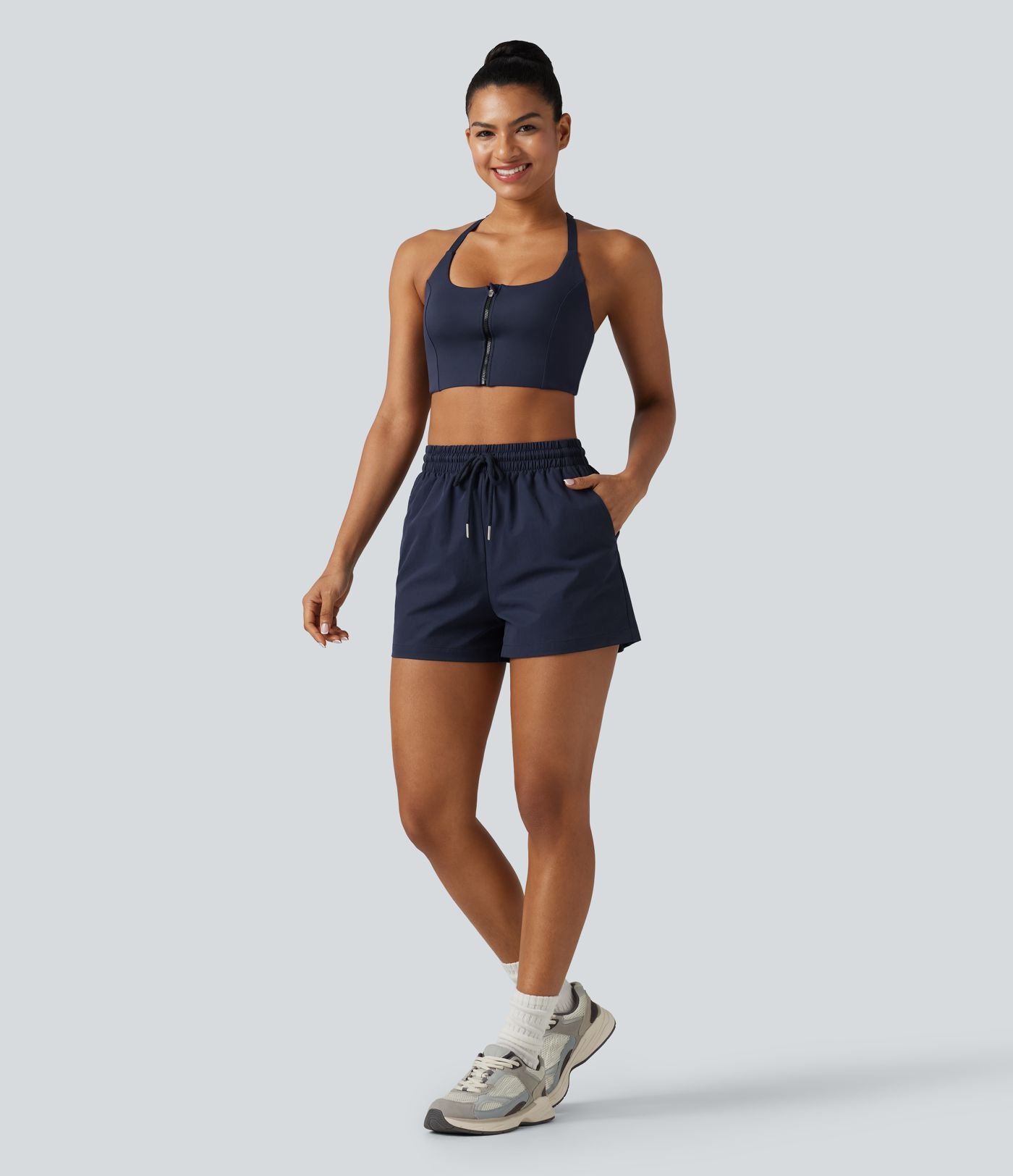 Short de sport baggy taille haute extensible en popeline avec cordon de serrage et poches