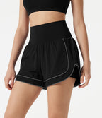 Short de yoga baggy 2-en-1 Breezeful™ taille haute à ourlet arrondi, séchage rapide, lignes réfléchissantes et poches