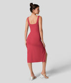 Robe corset midi moulante ruchée à encolure carrée, dos nu, brassière intégrée