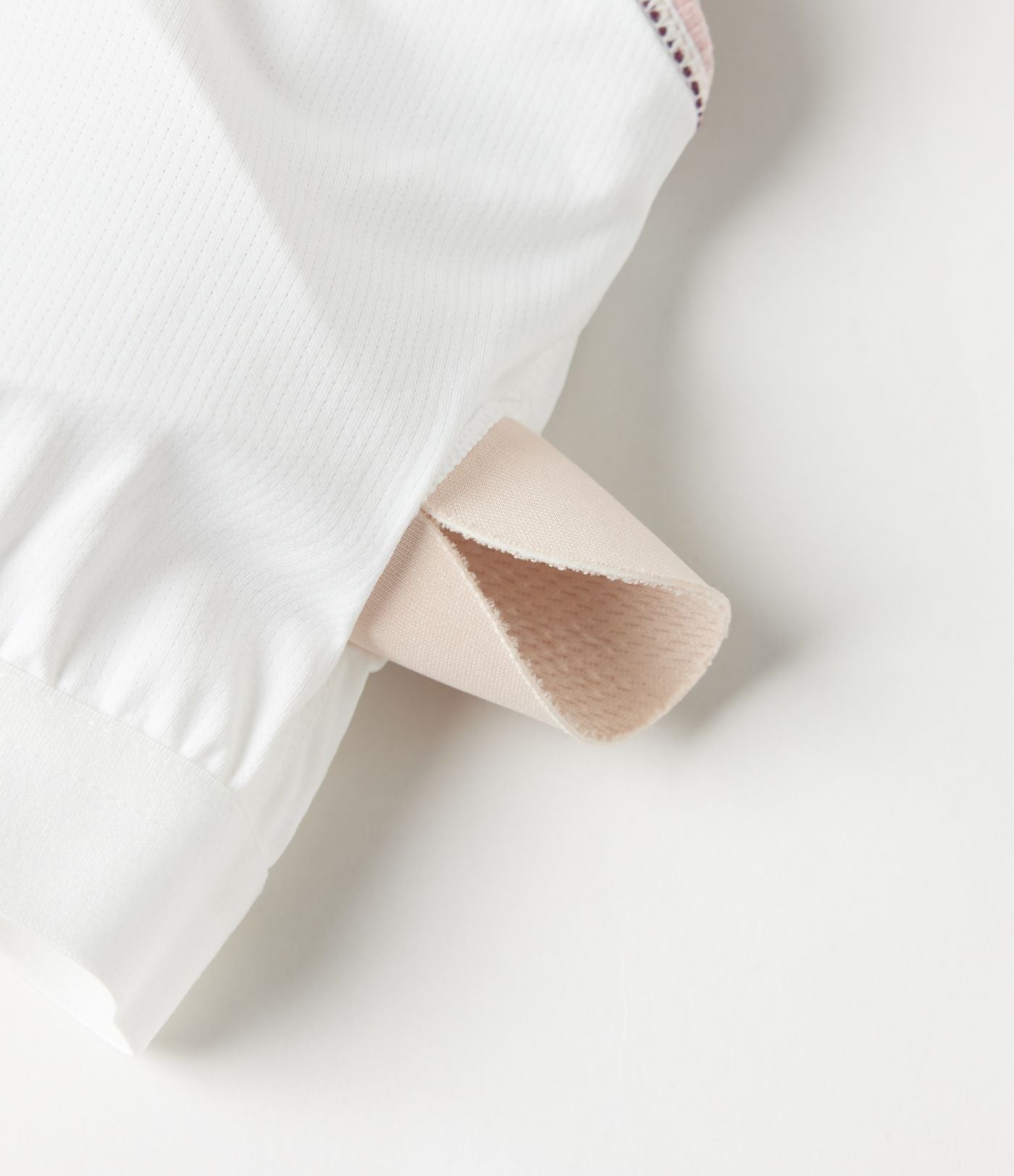 Débardeur casual en maille côtelée à rayures col U avec bretelles ajustables et brassière intégrée