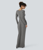 Robe longue froncée à manches longues et décolleté plongeant en V