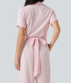 Combinaison-chemise accès facile Easy Peasy en coton froissé rayé à manches courtes, cache-cœur, lien au dos et poches