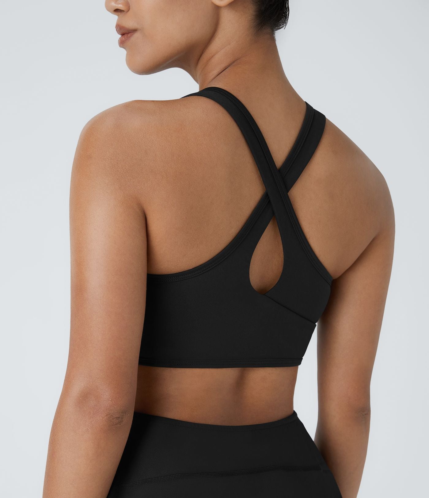 Robe de tennis mini SoftlyZero™ Airy dos nu avec bretelles croisées découpées et poches à effet frais InstantCool