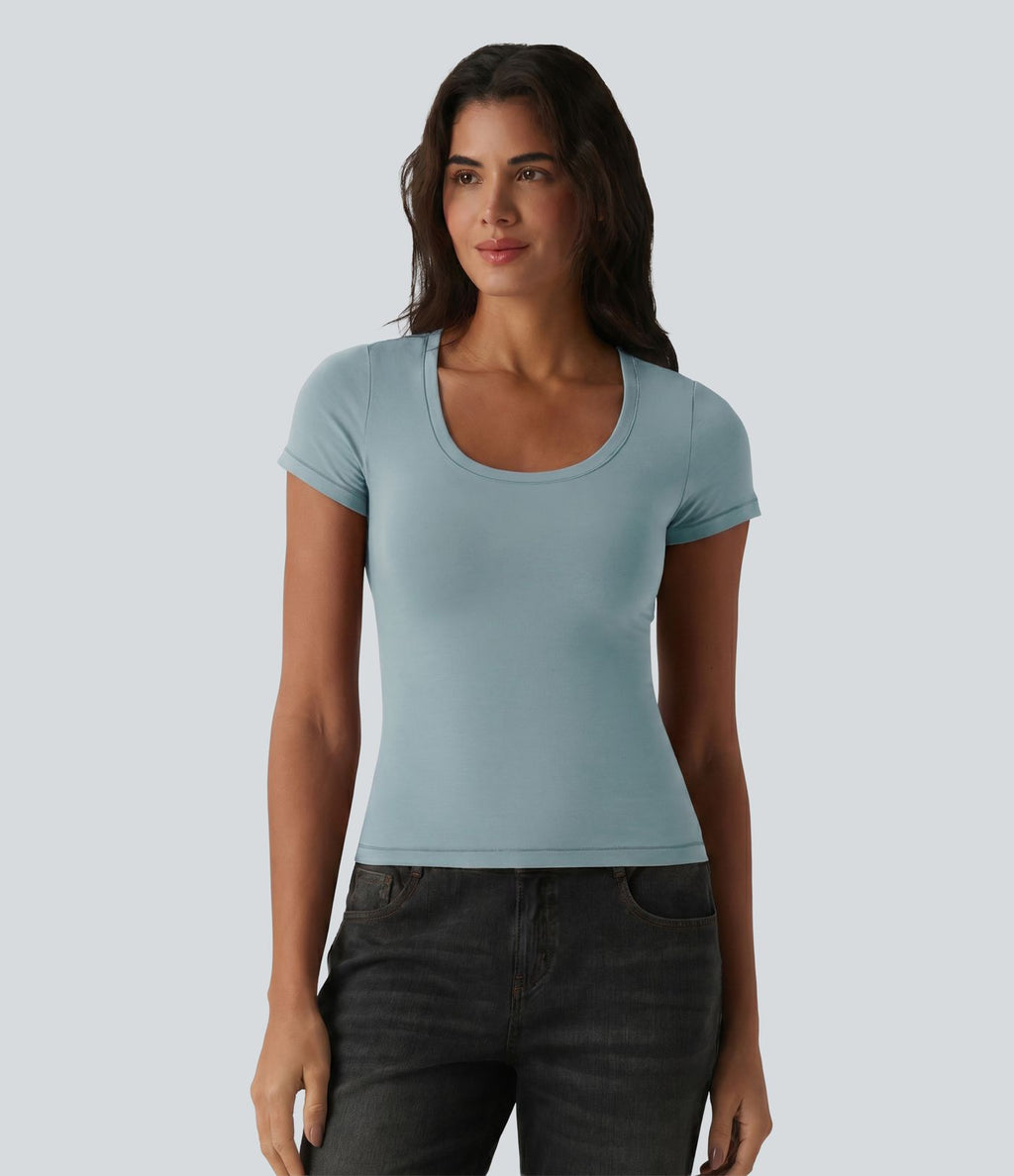 T-shirt Halara décontracté en jersey de coton à manches courtes col dégagé